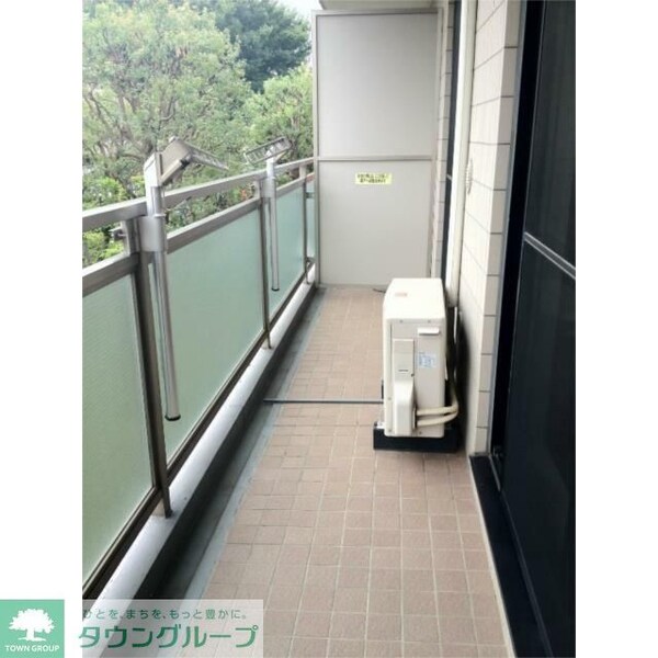 バルコニー(別部屋の写真となります)