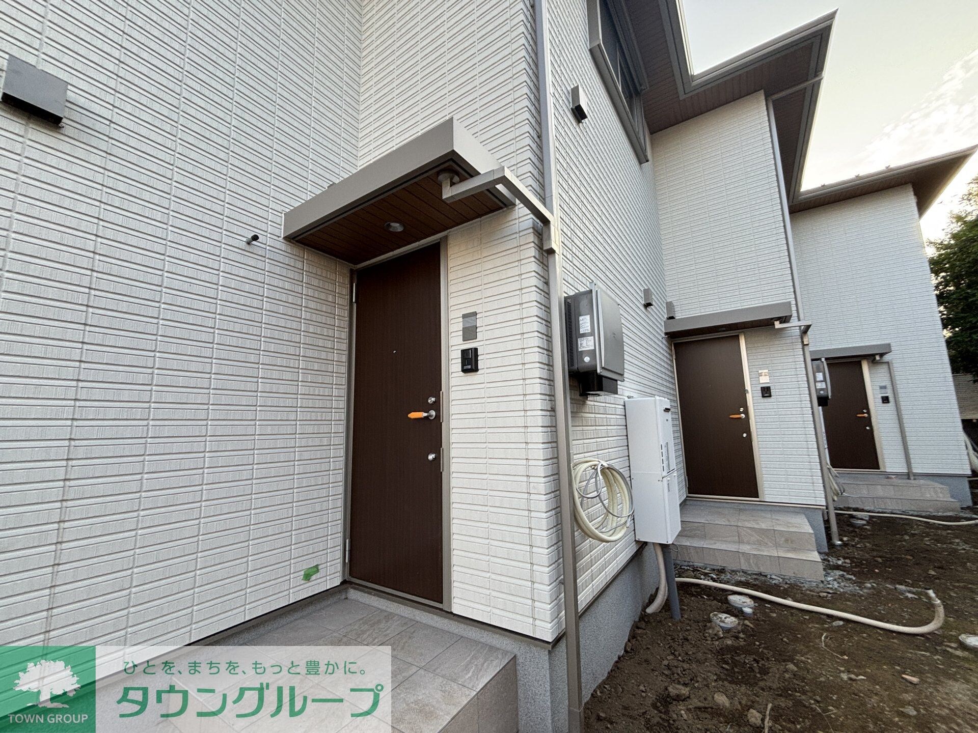 物件内観写真8　(エントランス)