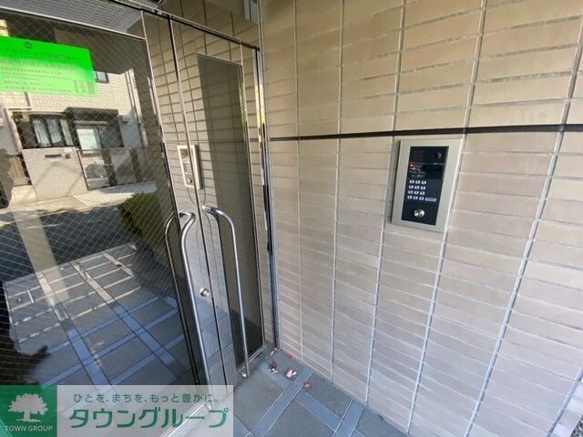 物件内観写真4　(エントランス)