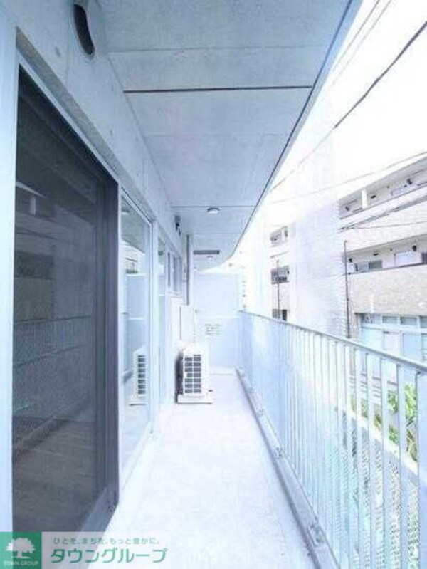 バルコニー(バルコニー*施工中、イメージ図)