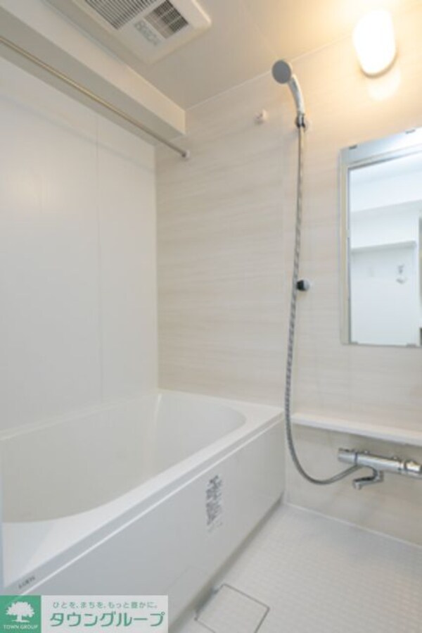 バス／シャワールーム等(※写真は同タイプ住戸です。)