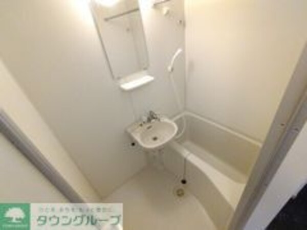 洗面(バス／シャワールーム等)