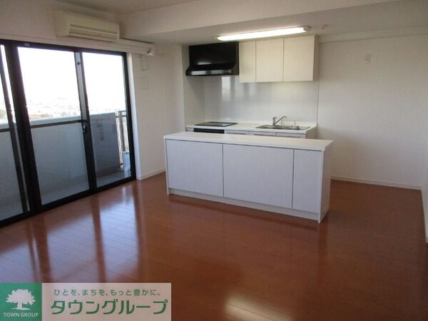 リビング・居室(Fタイプ2015年11月撮影 同タイプ1206号室の写真で…)