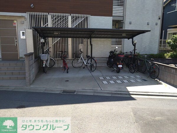 その他(駐輪場　自転車＆原付のみ駐輪可)