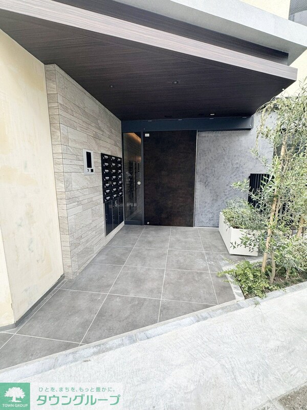 ロビー(駐車場)