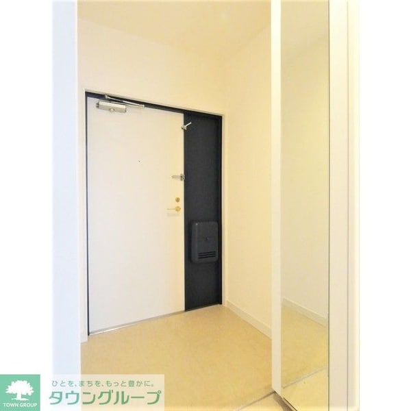 玄関(同タイプ参考写真　※現況優先)