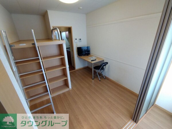 リビング・居室(仕様・設備は現況と異なる場合があります（現況優先）)