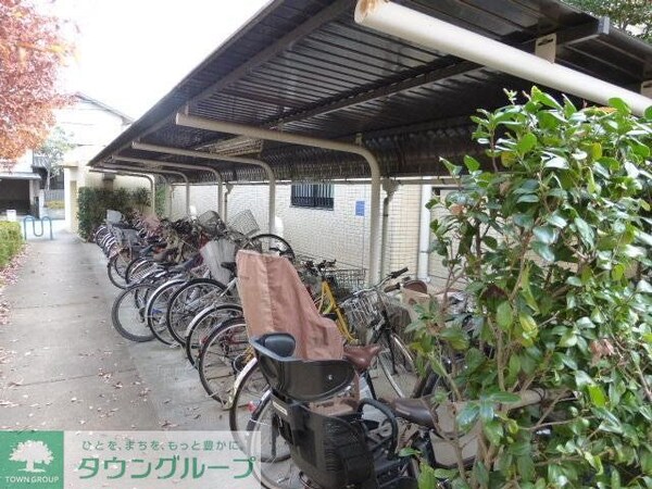 駐車場(タウンハウジング調布店まで♪)