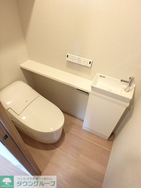 トイレ(シャワー付きトイレ)