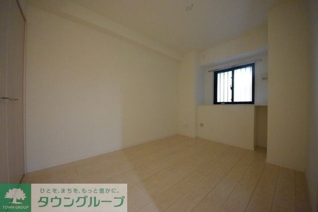 物件内観写真2　(洋室)