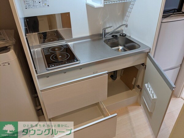 キッチン(設備・仕様は号室により異なる為、現況を優先致します。)