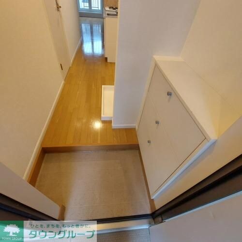 物件内観写真15　(玄関)