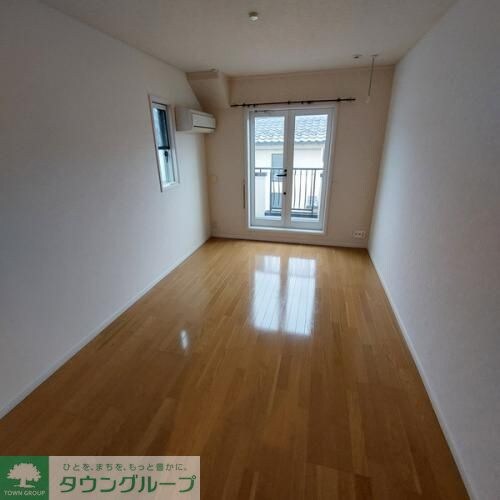 物件内観写真16　(リビング/居室)