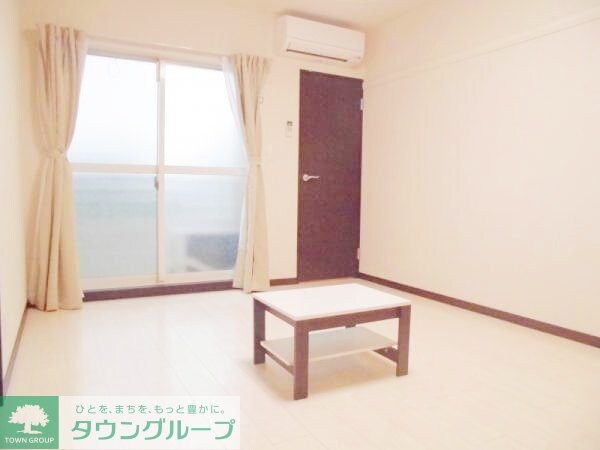 リビング・居室(★お部屋探しは株式会社タウンハウジング東京まで★)