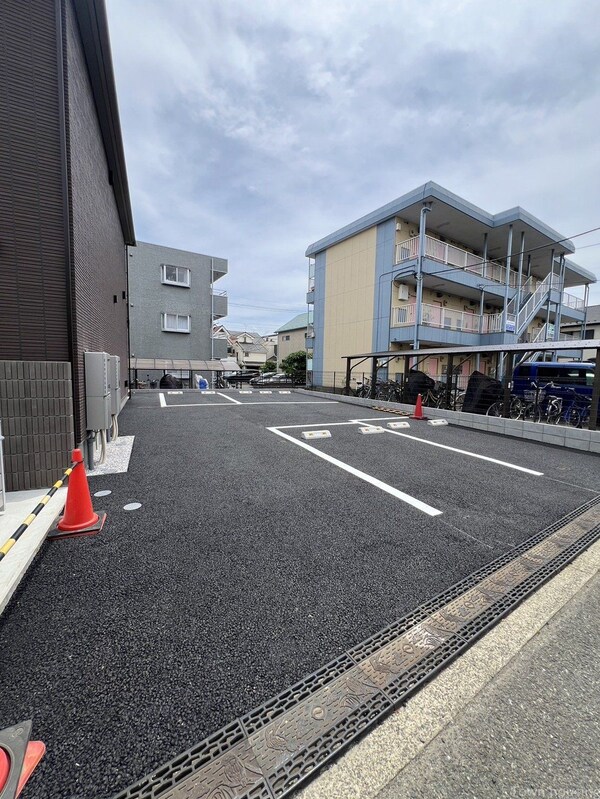 駐車場(★お部屋探しはタウンハウジング高幡不動店まで★)