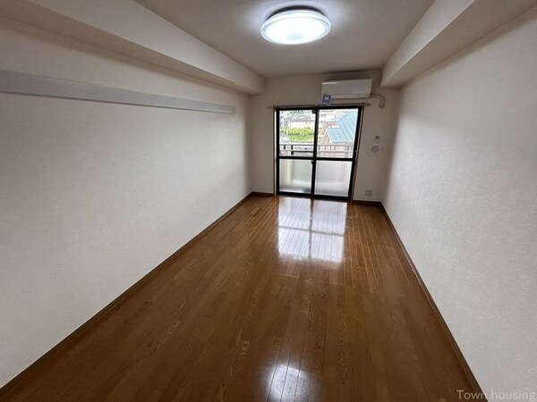 リビング・居室(★お部屋探しは株式会社タウンハウジング東京まで★)
