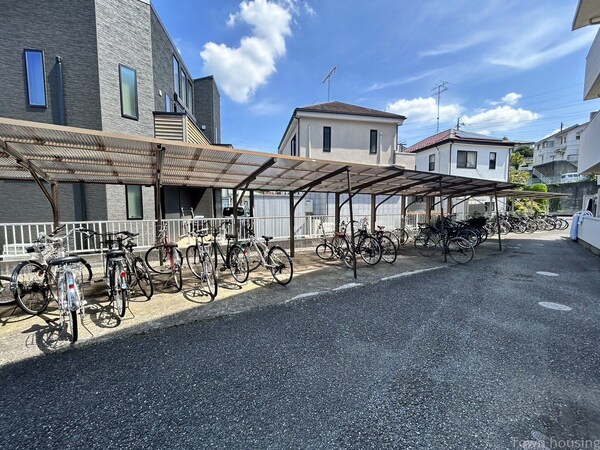 その他(敷地内駐輪場もあります。)
