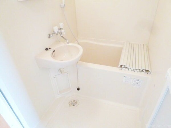 バス／シャワールーム等(★お部屋探しは株式会社タウンハウジング東京まで★)