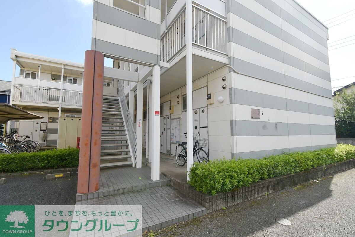 物件内観写真6　(エントランス)