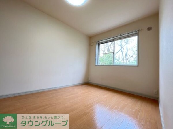 寝室(★お部屋探しは株式会社タウンハウジング東京まで★)