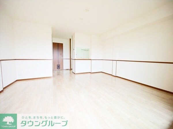 寝室(★お部屋探しは株式会社タウンハウジング東京まで★)