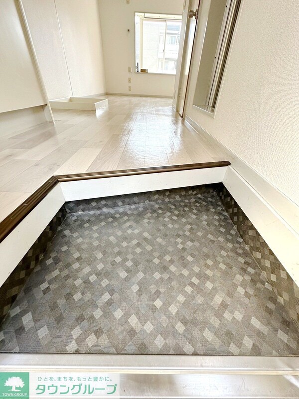 玄関(★お部屋探しは株式会社タウンハウジング東京まで★)
