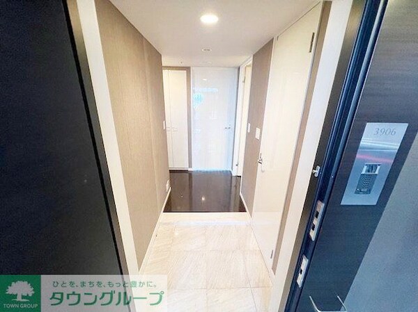 玄関(★お部屋探しは株式会社タウンハウジング東京まで★)