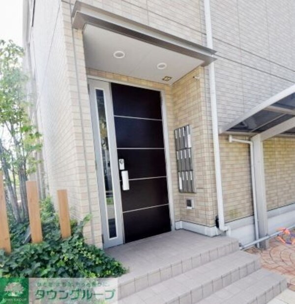 エントランス(★お部屋探しは株式会社タウンハウジング東京まで★)