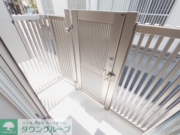 バルコニー(★お問い合わせはタウンハウジング聖蹟桜ヶ丘店まで★)