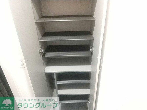 玄関(★お部屋探しは株式会社タウンハウジング東京まで★)