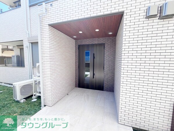 エントランス(★お部屋探しは株式会社タウンハウジング東京まで★)