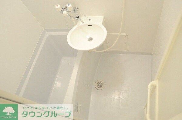 バス／シャワールーム等(仕様・設備は原状と異なる場合有。現状優先)