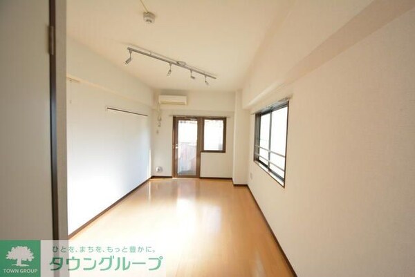 リビング・居室(★お問い合わせはタウンハウジング聖蹟桜ヶ丘店まで★)