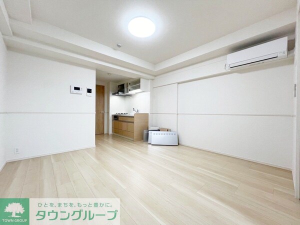 寝室(★お部屋探しは株式会社タウンハウジング東京まで★)