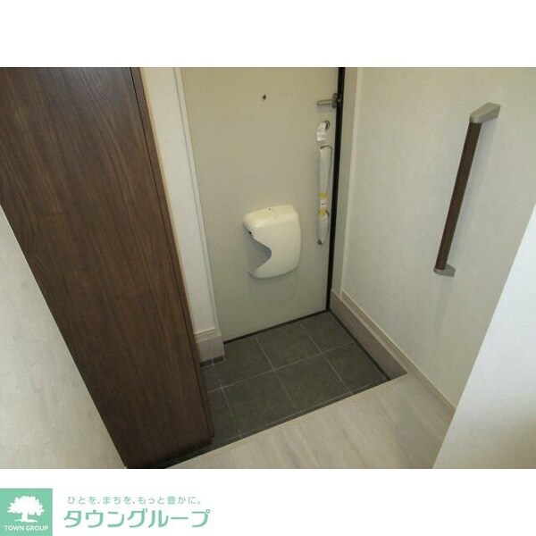 玄関(★同建物別部屋参考写真★)