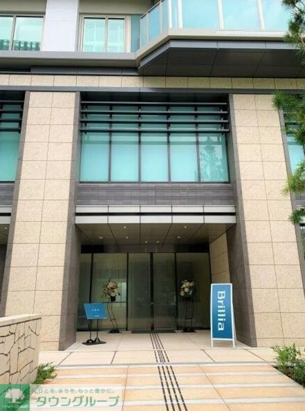 エントランス(★お問い合わせはタウンハウジング聖蹟桜ヶ丘店まで★)