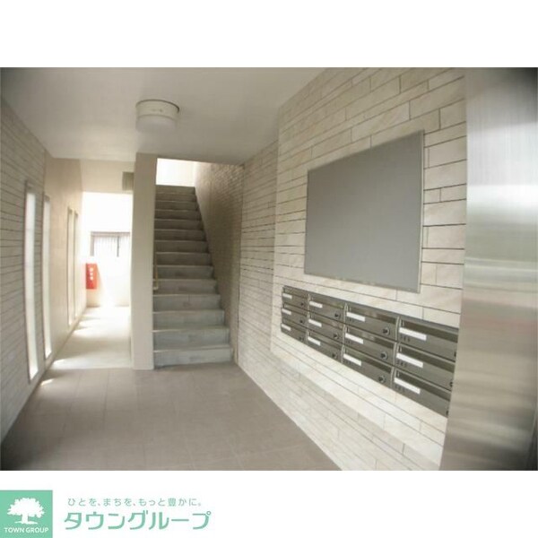 エントランス(★お問い合わせはタウンハウジング多摩センター店★)