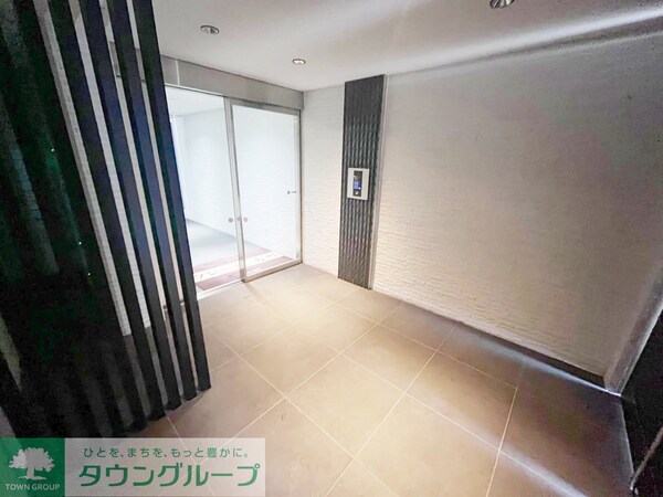 エントランス(★お部屋探しは株式会社タウンハウジング東京まで★)