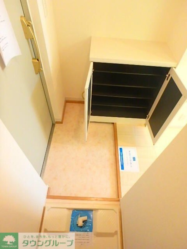 玄関(★お部屋探しはタウンハウジング高幡不動店まで★)