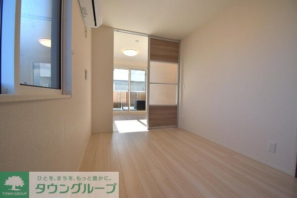 寝室(★お部屋探しは株式会社タウンハウジング東京まで★)