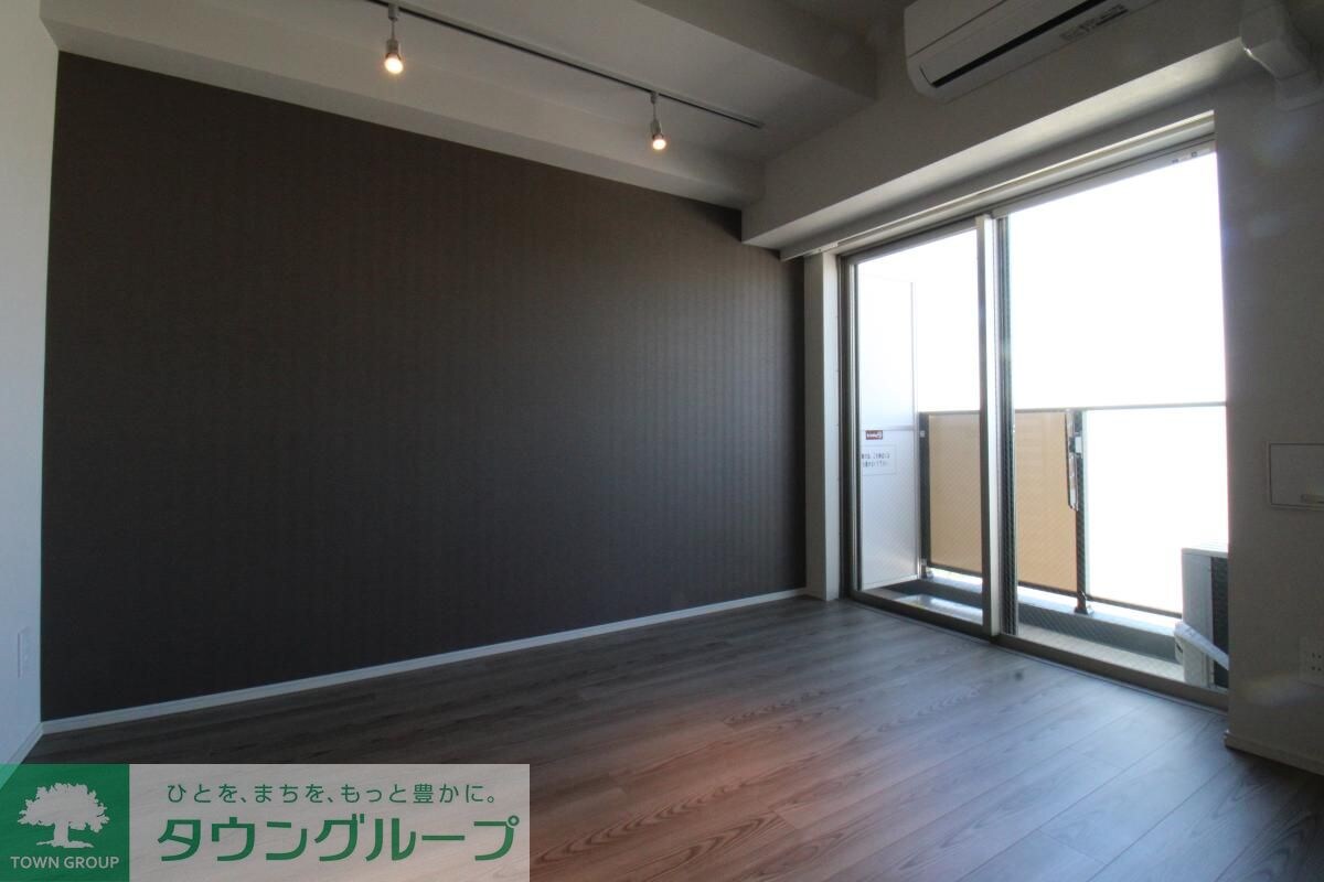 物件内観写真13　(リビング/居室)