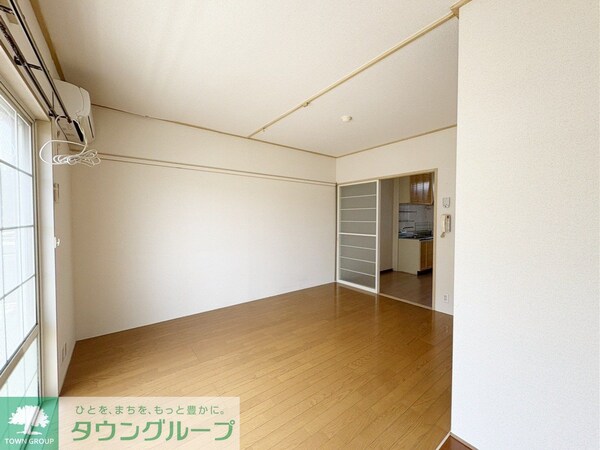 リビング・居室(★お部屋探しは株式会社タウンハウジング東京まで★)