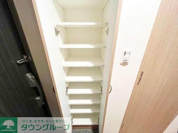 玄関(★お部屋探しはタウンハウジングまで★)