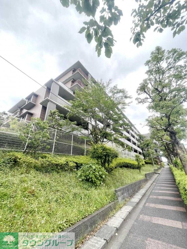 庭(タウンハウジング多摩センター店まで)