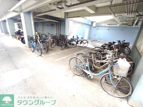 駐車場(駐車場)