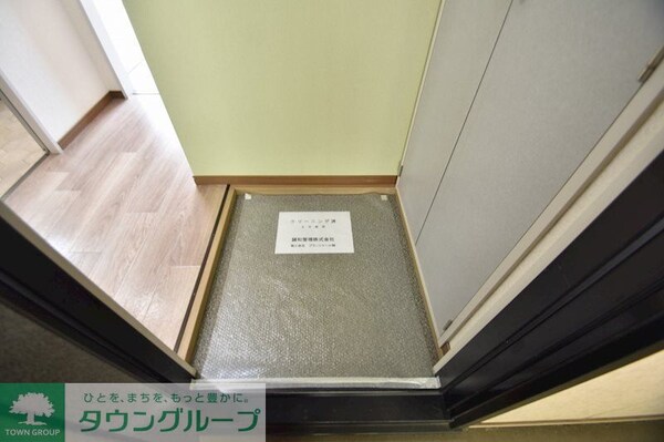 玄関(★お部屋探しは株式会社タウンハウジング東京まで★)