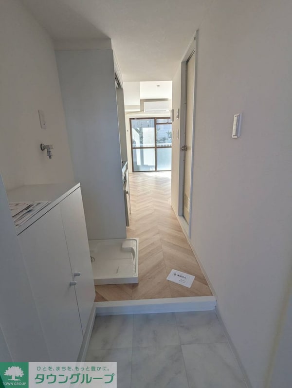 玄関(★お部屋探しは株式会社タウンハウジング東京まで★)