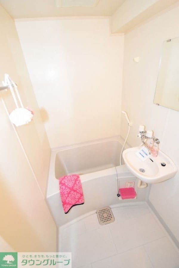 バス／シャワールーム等(＊家具はついておりません。)