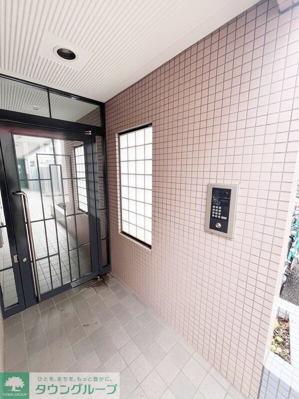 エントランス(★お部屋探しは株式会社タウンハウジング東京まで★)