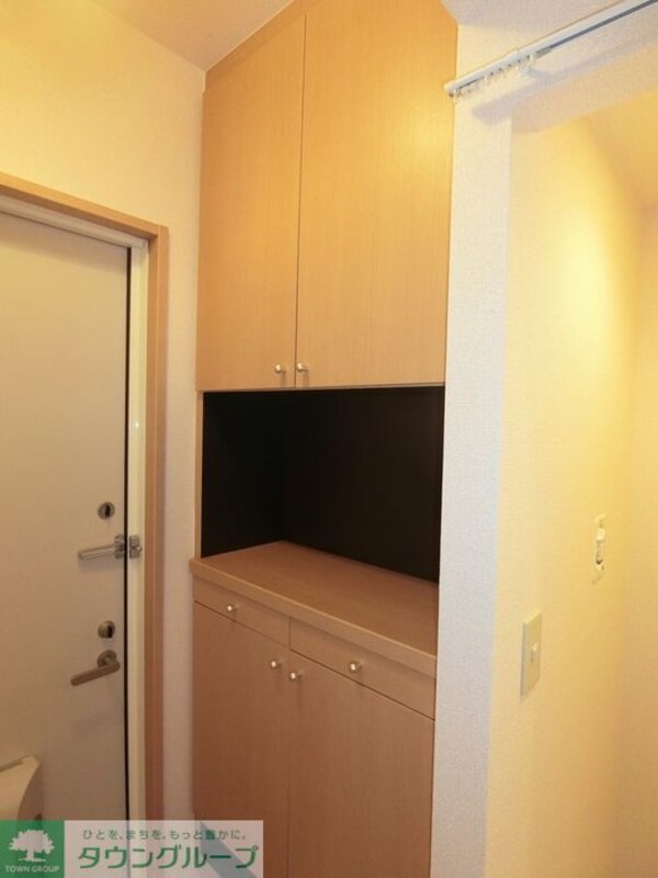 玄関(★お部屋探しは株式会社タウンハウジング東京まで★)